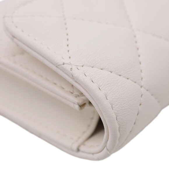 Chanel  Pearl Crush Flap Quilted Lambskin Leather Clutch With Chain White - Picture 7 of 13